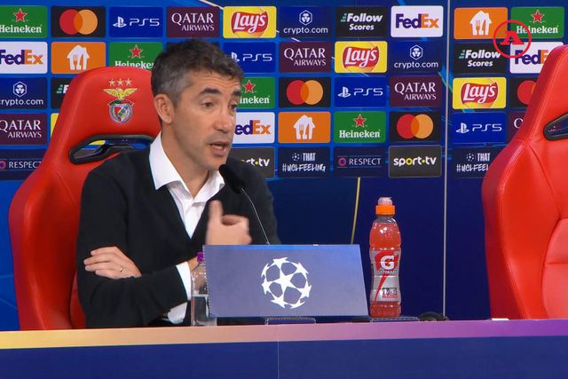 «O árbitro devia ter seguido o critério dos outros penáltis»