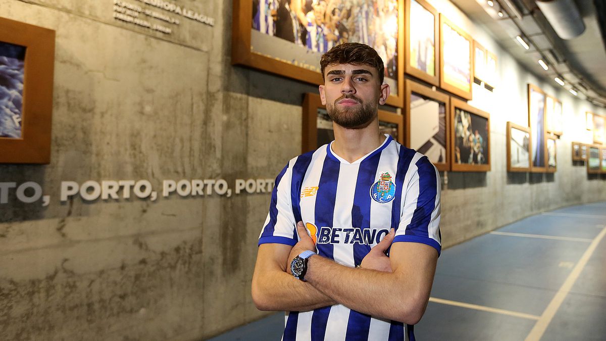 Mercado FC Porto: Leonardo Vonic oficializado até 2028