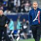 Luis Enrique, treinador do PSG, na área técnica