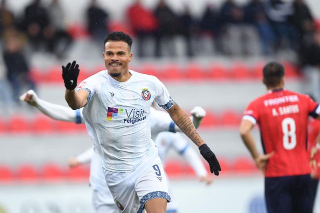 Carlos Eduardo é um dos melhores marcadores da Liga 2 e pode deixar o Felgueiras para rumar ao Gil Vicente