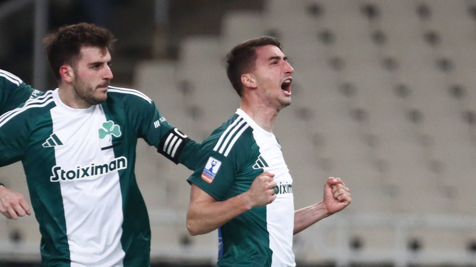 Ioannidis e Djuricic festejam golo do Panathinaikos