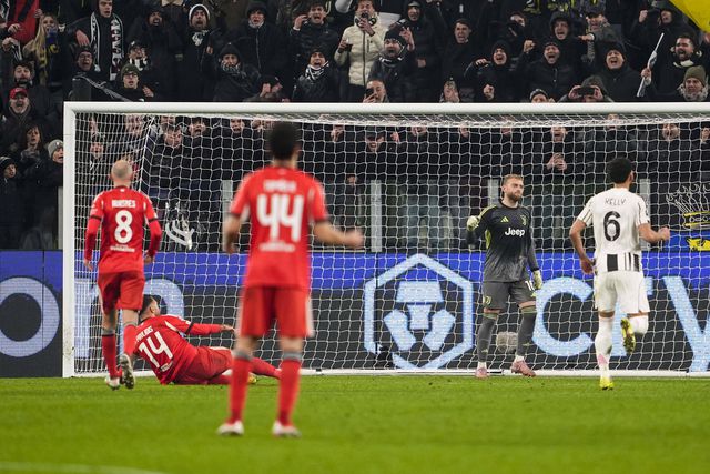 Quem escorrega também cai: ao Benfica faltaram 30 metros (crónica)