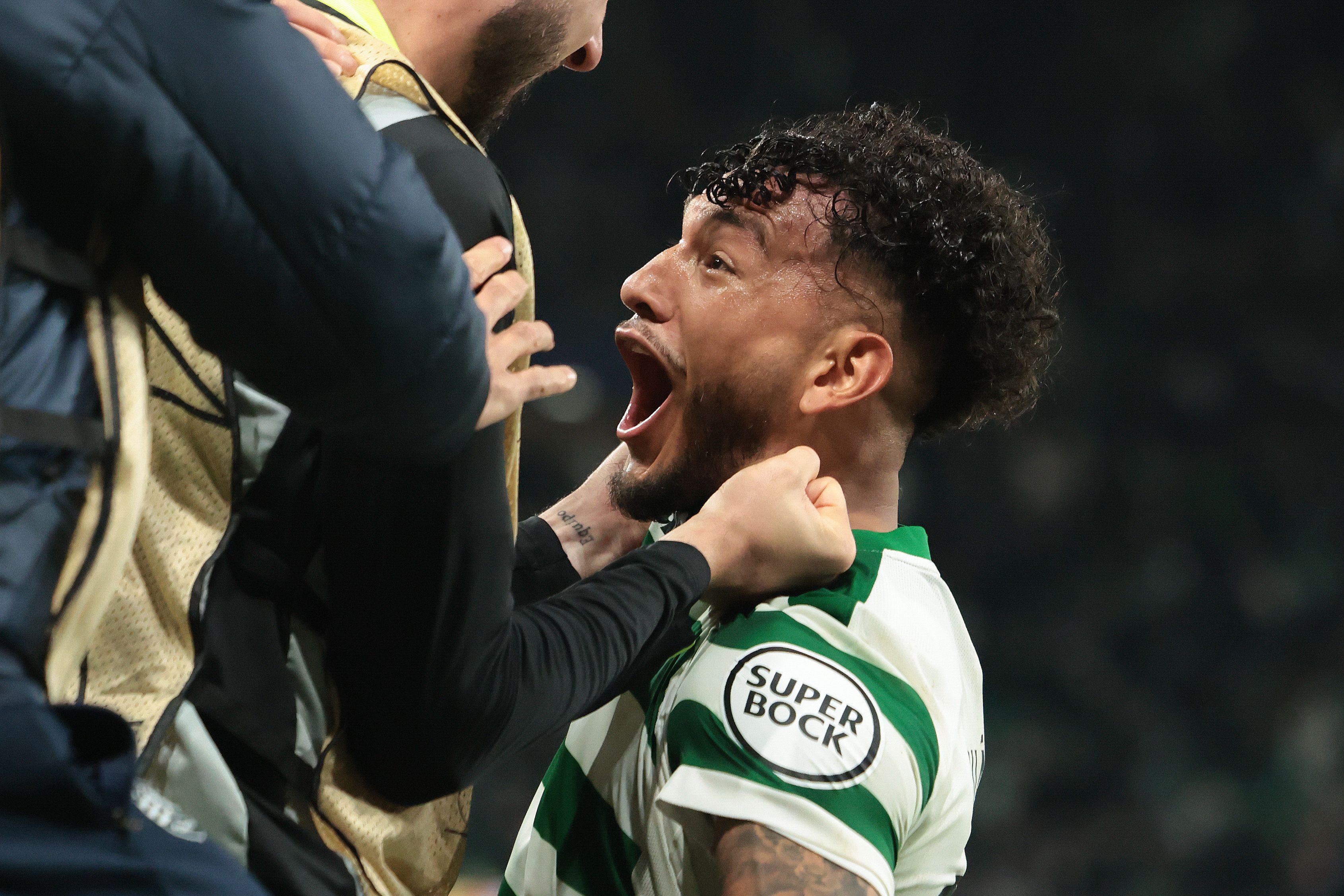 Luis Suárez, jogador do Sporting, festeja golo apontado ao PSG, na Liga dos Campeões - foto: EPA/MANUEL DE ALMEIDA