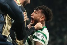 Luis Suárez, jogador do Sporting, festeja golo apontado ao PSG, na Liga dos Campeões - foto: EPA/MANUEL DE ALMEIDA