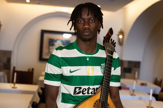 Sporting leva Faye aos fados