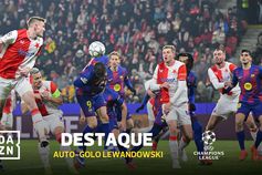 Essa era a baliza errada, Lewandowski! Slavia chega ao empate com o Barcelona!