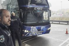 'Bês' à vista e alguns adeptos no aeroporto: a partida do FC Porto para Plzen
