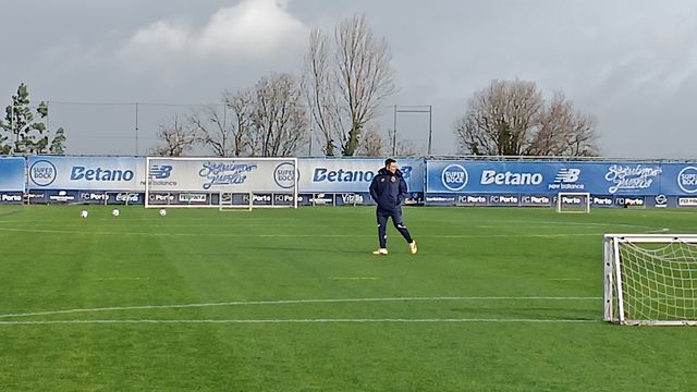 FC Porto acelera para o Viktoria Plzen