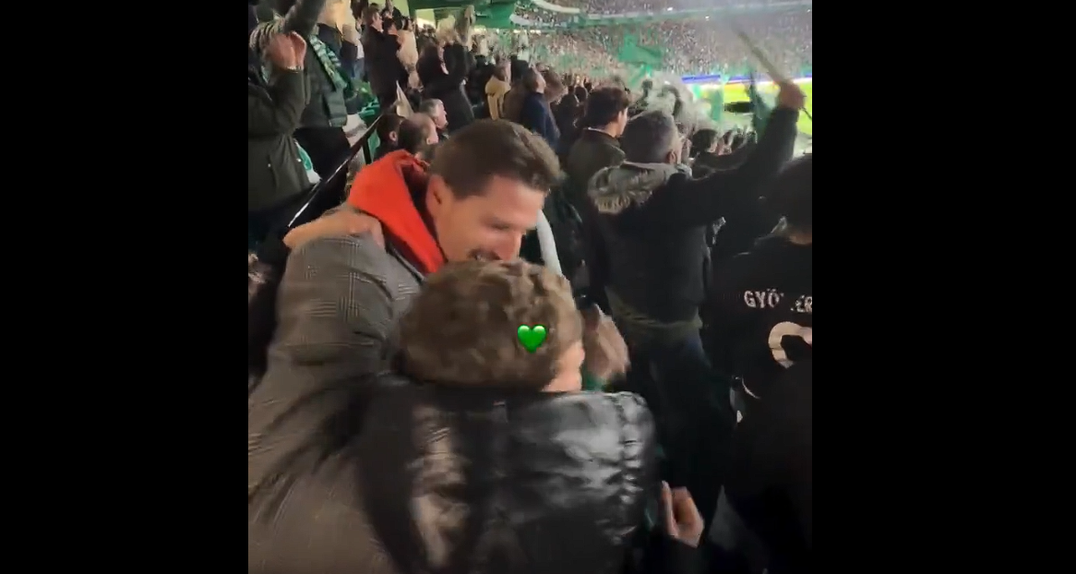 Adrien Silva esteve em Alvalade a vibrar com a vitória do Sporting