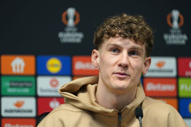 Ryan Yates, médio do Nottingham Forest, já trocou de camisolas com João Moutinho. Foto: Hugo Delgado/LUSA