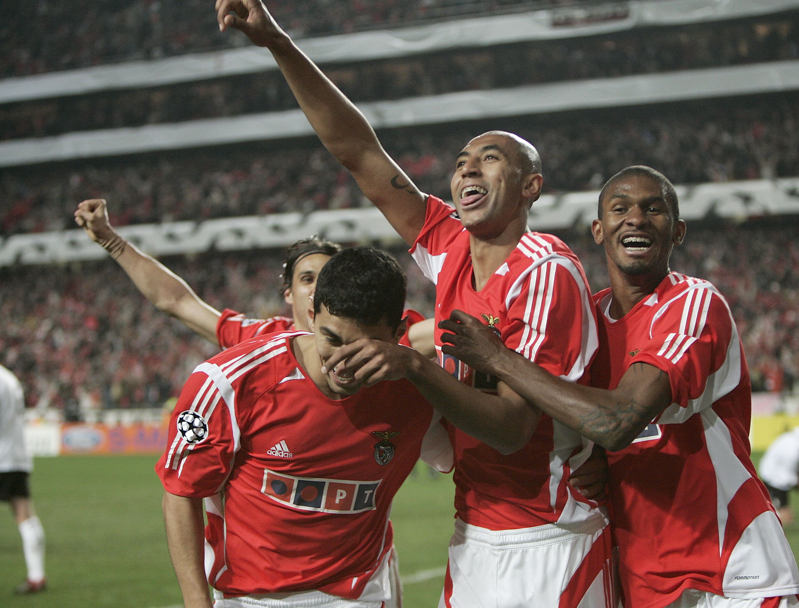 Águias vergaram o campeão europeu em título, em 2006 Foto: A BOLA