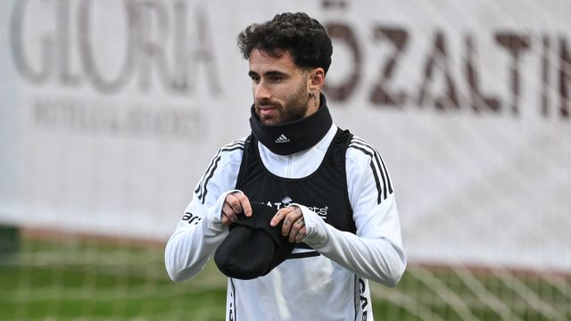 «Rafa Silva tem características diferentes aquelas que Mourinho tem no plantel»