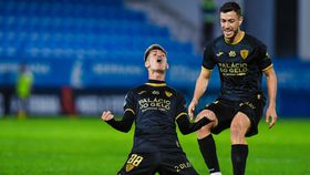 ‘Show’ de Marquinho impõe derrota pesada ao Feirense