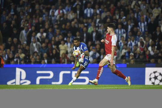 VÍDEO: É de ver e rever este golaço de Galeno!