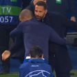 VÍDEO: Rio Ferdinand rendido à exibição de Pepe: «Como é que ainda fazes isto?»