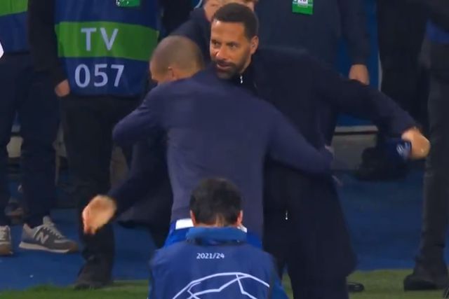 VÍDEO: Rio Ferdinand rendido à exibição de Pepe: «Como é que ainda fazes isto?»