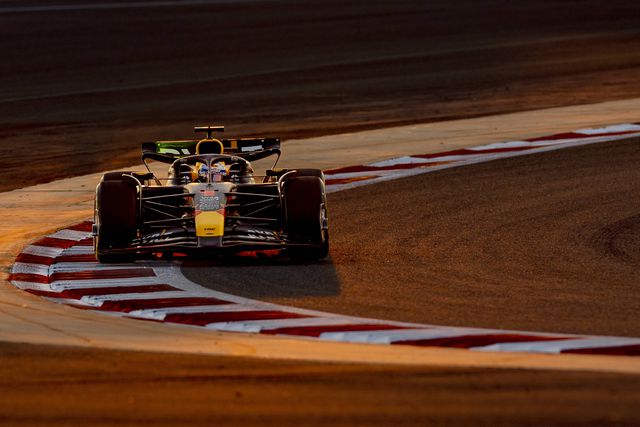 Red Bull estabelece o ritmo no primeiro dia de testes