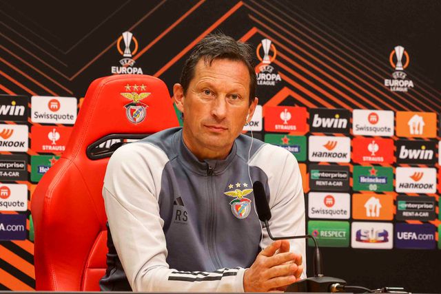 A situação de João Neves, os avisos de Otamendi, os elogios de João Mário e a promessa de ataque: tudo o que disse Roger Schmidt