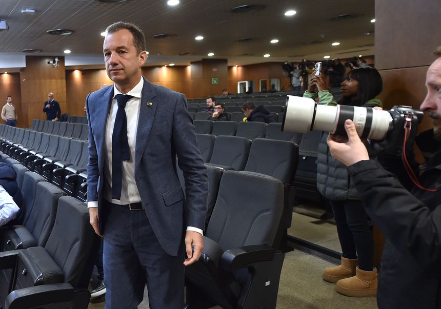 Frederico Varandas justificou saídas de Edwards e Kovacevic