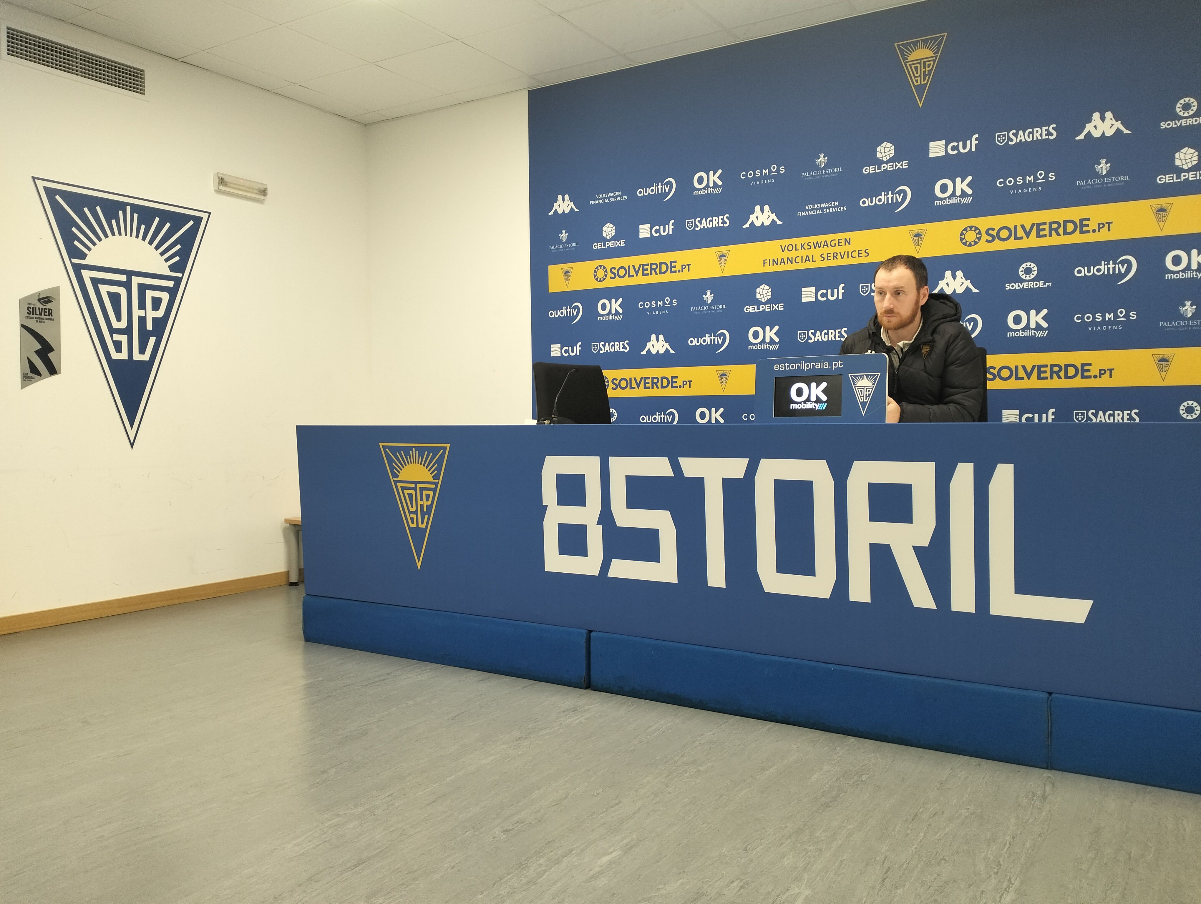 Cathro reitera ter existido racismo no Nacional - Estoril: «Não sou mentiroso»