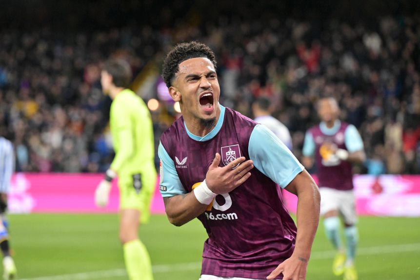 Marcus Edwards festeja golo pelo Burnley