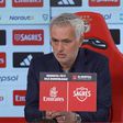 Mourinho revela: «Queria tirar Pavlidis e Schjelderup... »