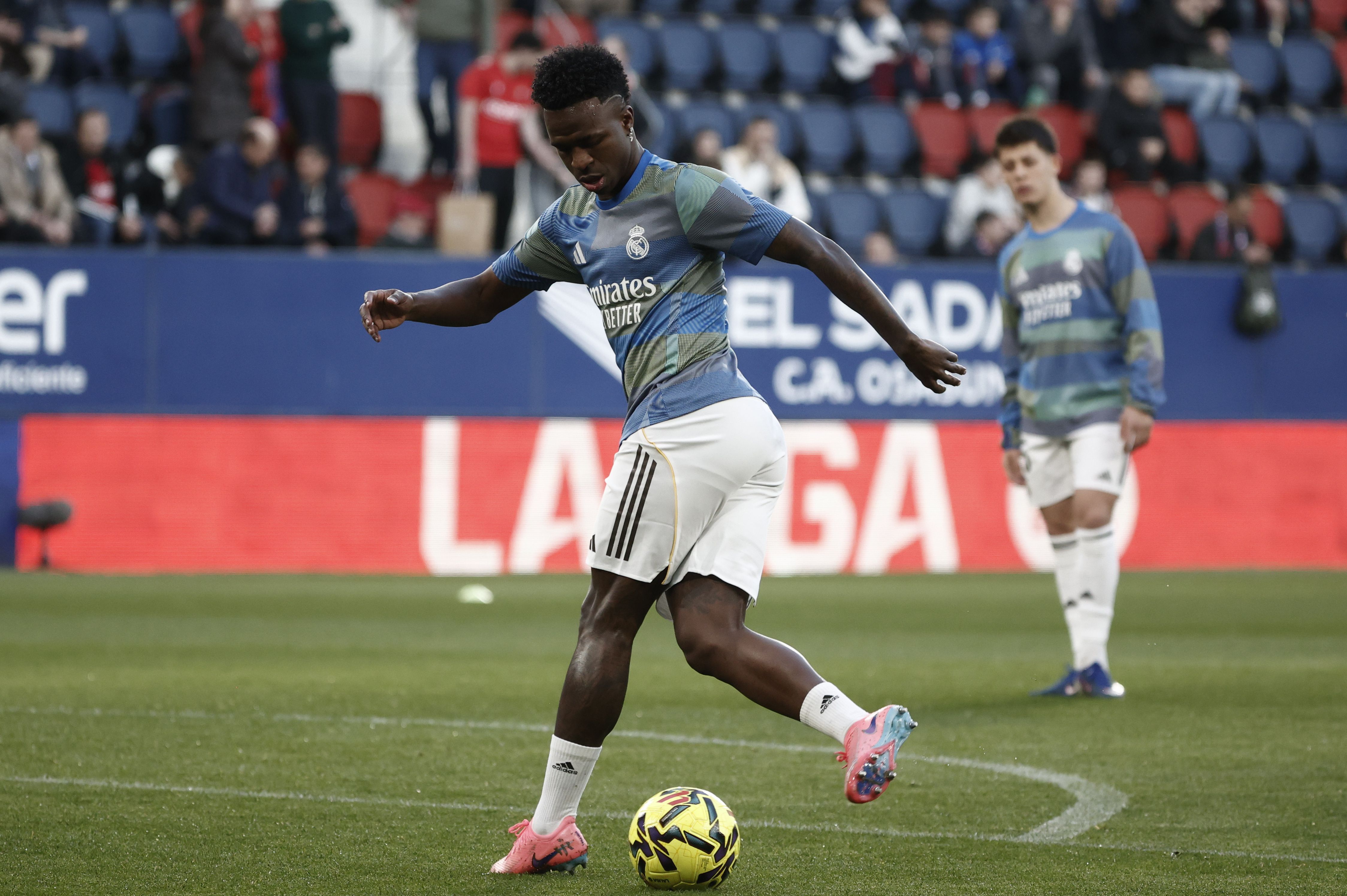 Vinícius Júnior no aquecimento antes do Osasuna-Real Madrid - Foto: EPA