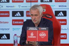 «Se fosse adepto não acreditava que o lateral-esquerdo do Benfica tem 17 anos»