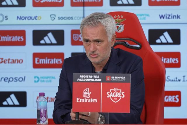 «Se fosse adepto não acreditava que o lateral-esquerdo do Benfica tem 17 anos»