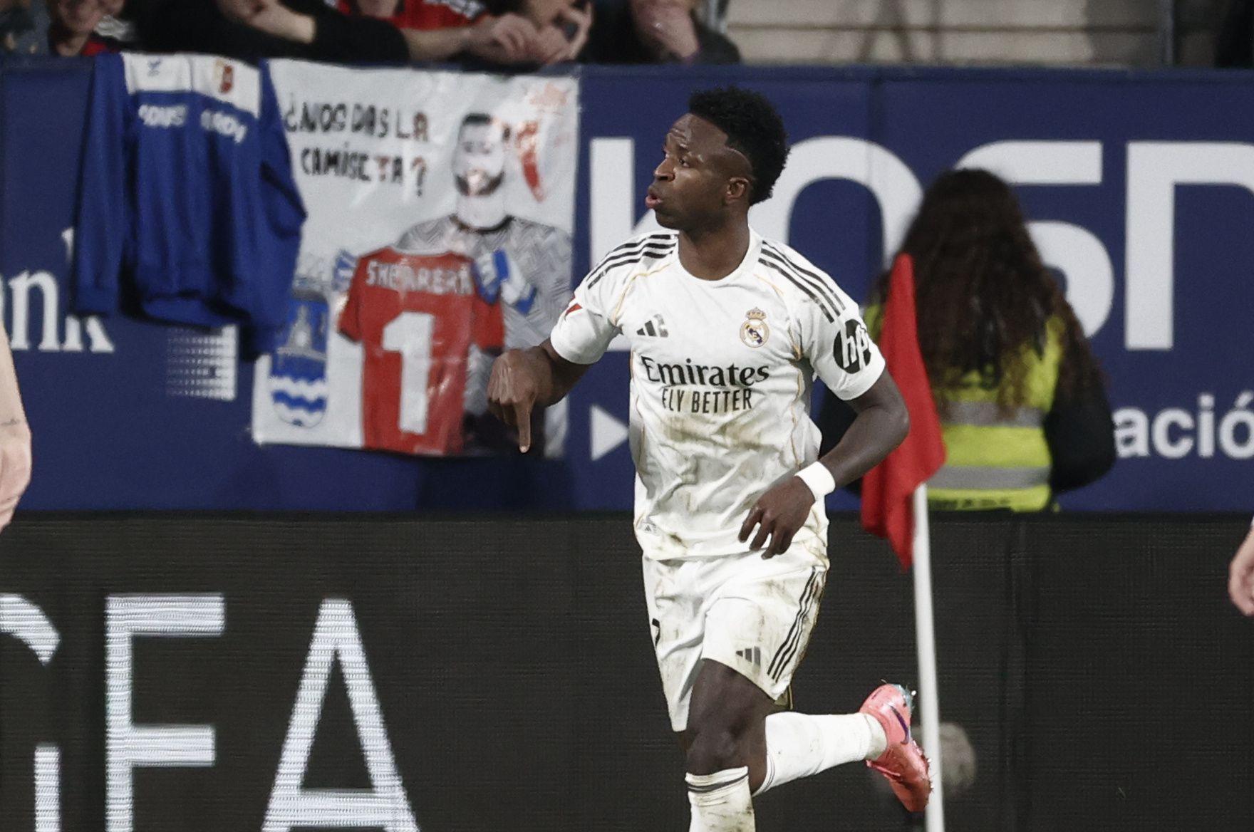 Vinícius Júnior no Osasuna-Real Madrid - Foto: EPA