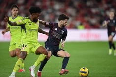 Rafa preparava-se para marcar um golaço... - Foto: Sérgio Miguel Santos