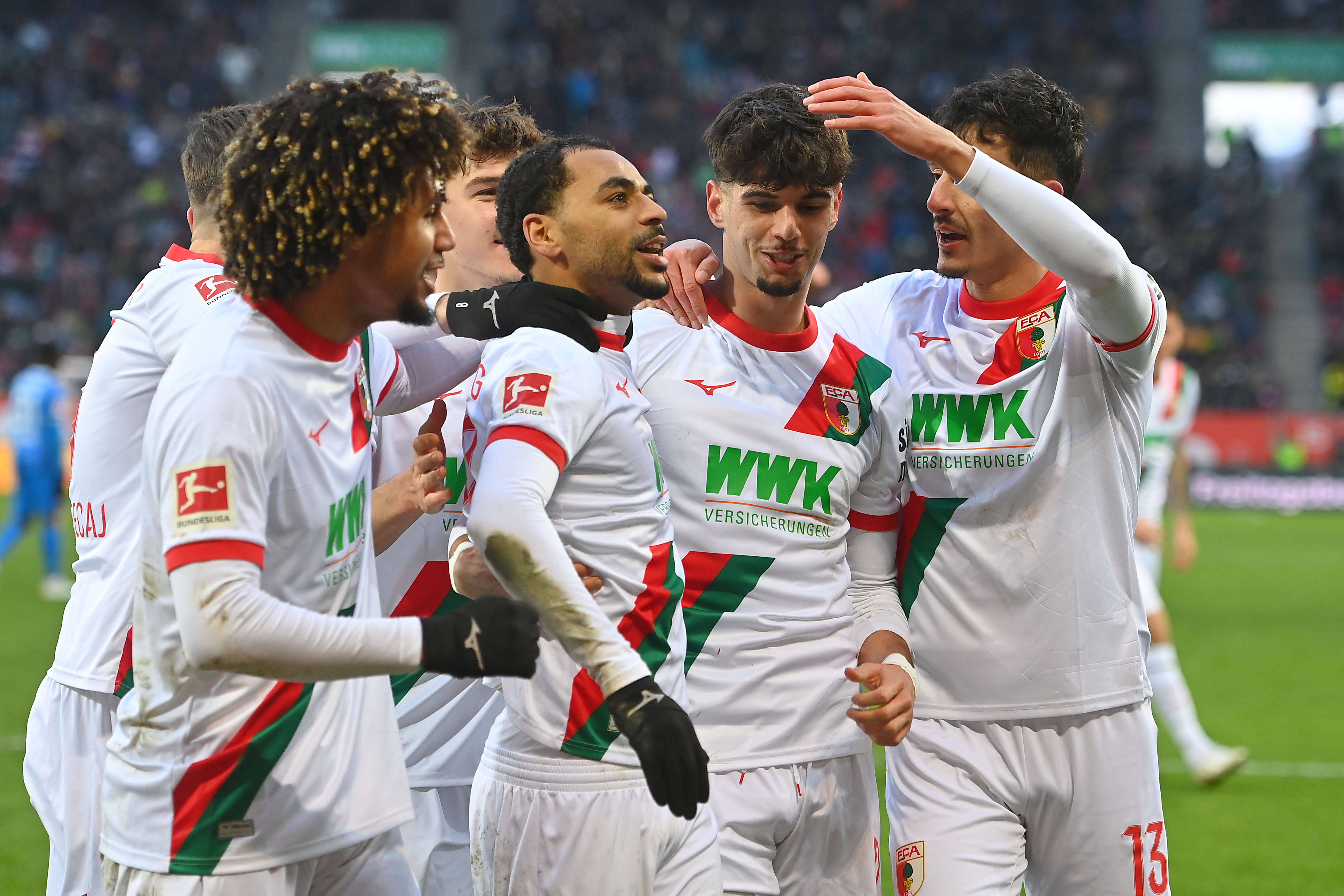 Rodrigo Ribeiro (Augsburgo): dois golos em quatro jogos. Dois anos depois de ter rumado ao Forest, voltou a sair para o estrangeiro no mercado de inverno, com resultados iniciais bem mais positivos- Fez o gosto ao pé nos últimos dois jogos - Foto: IMAGO