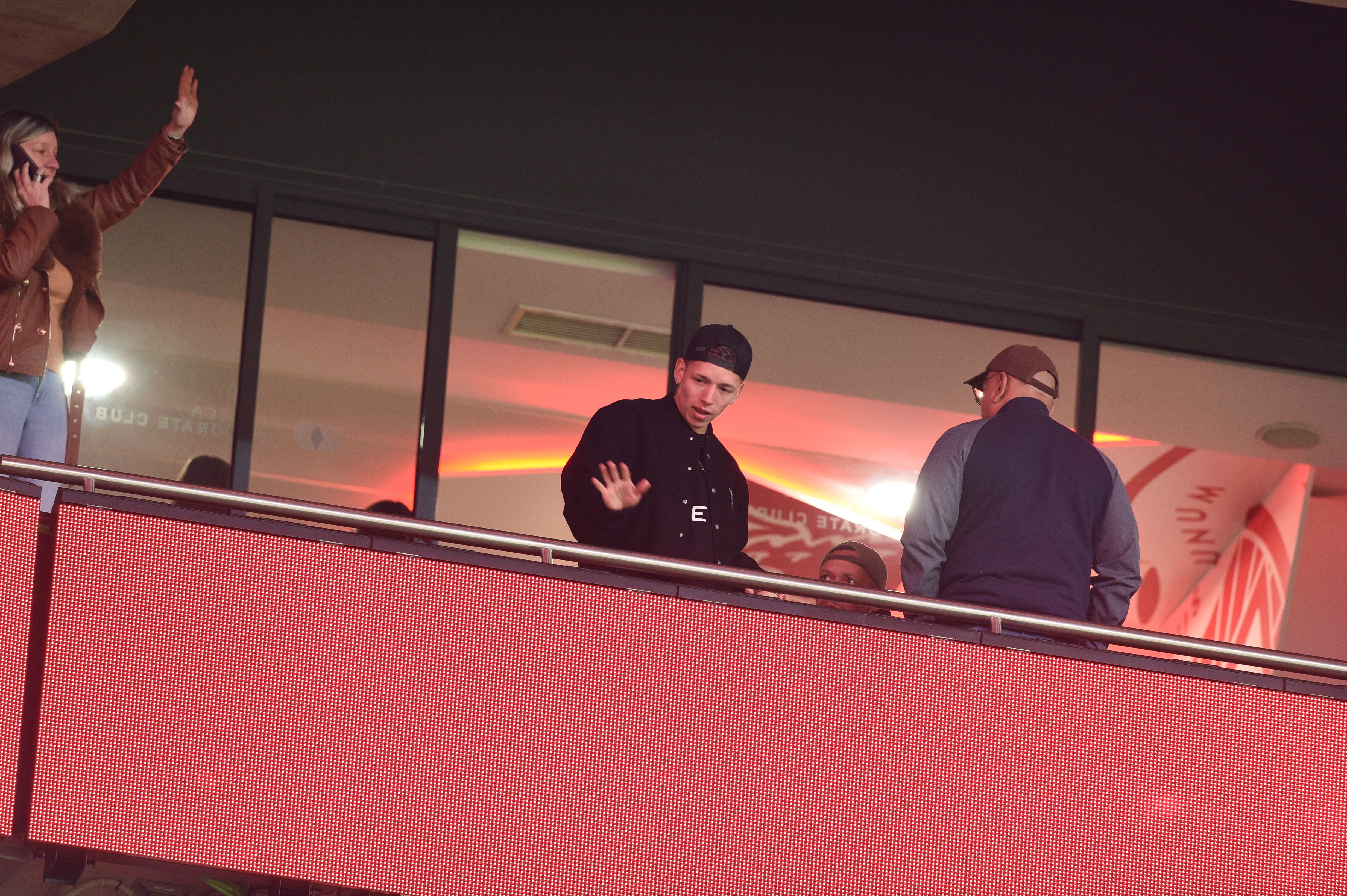 Gianluca Prestianni, ainda envolto em controvérsia, num dos camarotes da Luz - Foto: Sérgio Miguel Santos