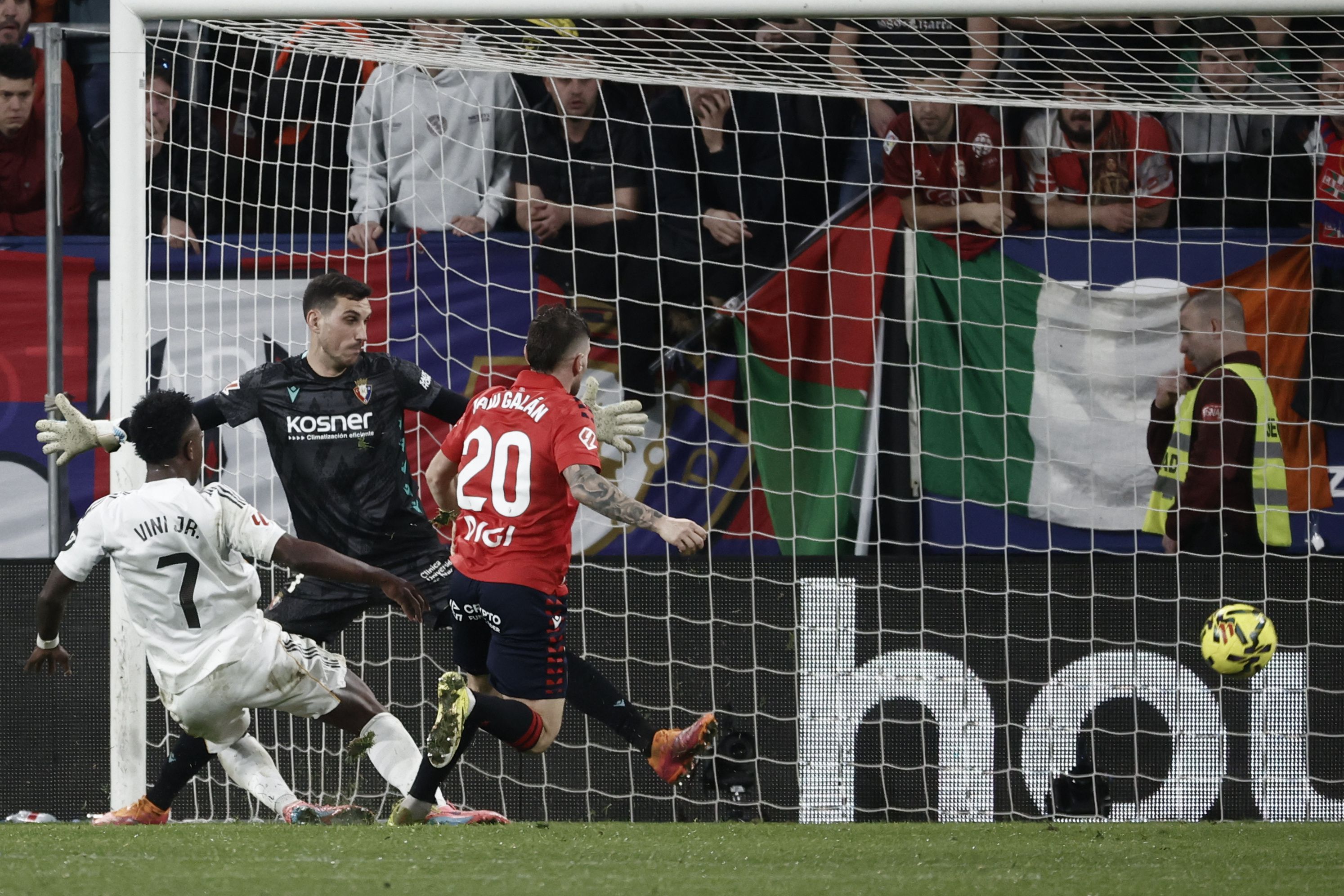 Vinícius Júnior no Osasuna-Real Madrid - Foto: Imago