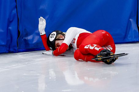 Drama no gelo: patinadora polaca quase perde olho