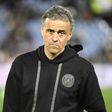 Luis Enrique: «Sete jogadores do Barcelona podem ser titulares no PSG»