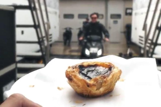 Equipa de Miguel Oliveira chegou a Portimão e... atacou os pastéis de nata