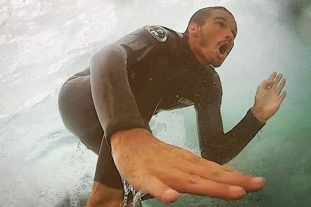 Morreu surfista Hugues Oyarzabal aos 39 anos 