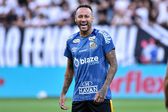 Neymar no aquecimento, antes do jogo entre o Santos e o Corinthians