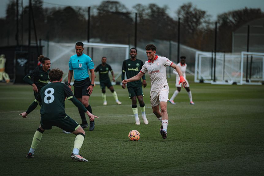 Gil Vicente foi a Londres jogar com o Brentford no âmbito de uma parceria entre os dois clubes (Imagem Gil Vicente)
