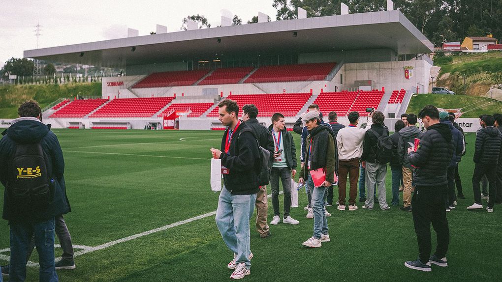 Estudantes da Escola Universitária Real Madrid conheceram toda a realidade do SC Braga