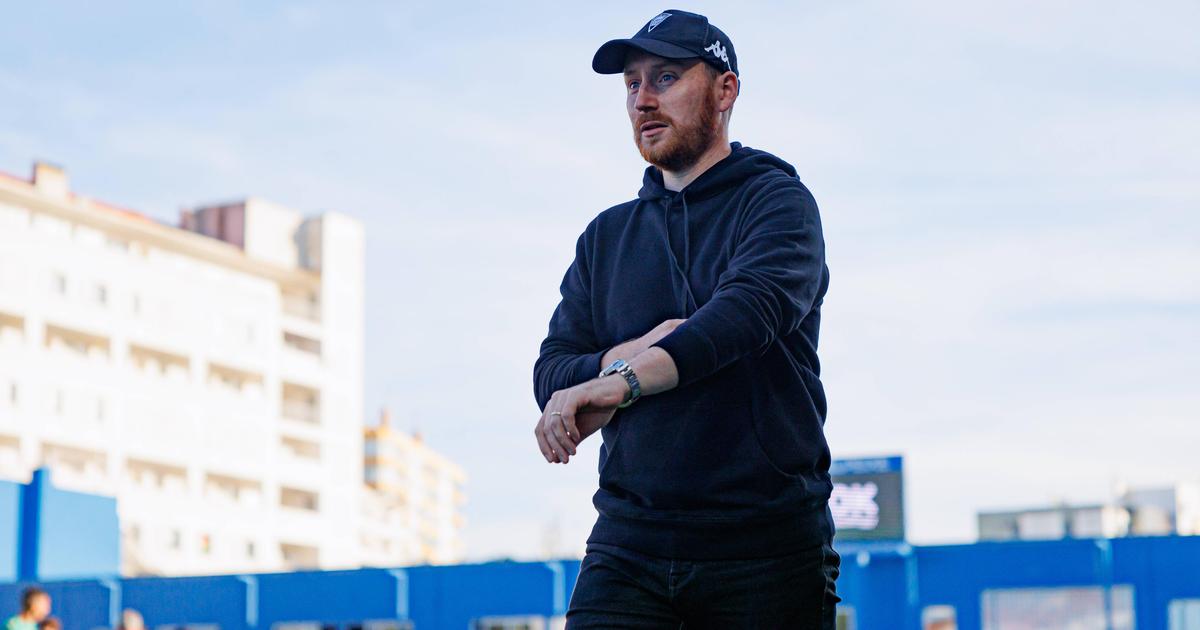Oficial: Estoril confirma saída de Ian Cathro para o Saint E