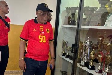 Federação Angolana de Futebol, presidida por Alves Simões, dá impulso a nacional de sub 20 e sub 17
