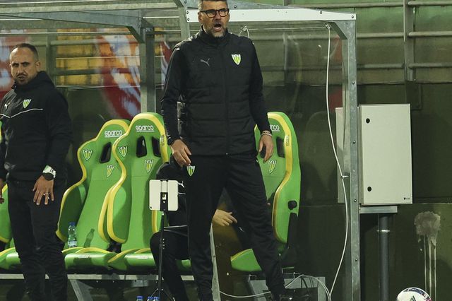 Técnico italiano deixa o conjunto beirão na antepenúltima posição do campeonato - Foto: Paulo Novais/LUSA