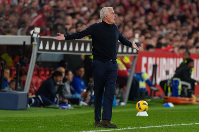 José Mourinho, treinador do Benfica