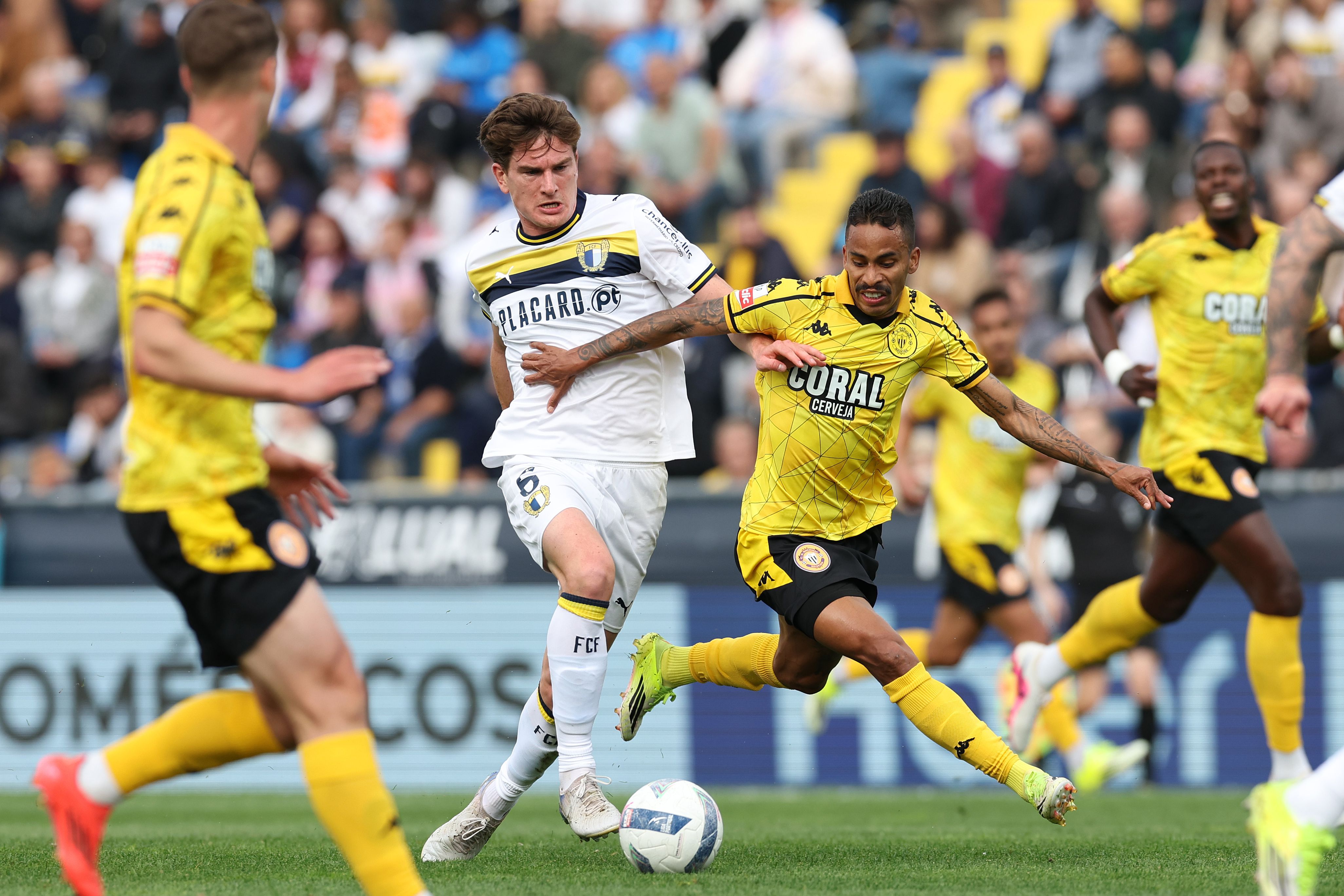 O Famalicão derrotou o Nacional, em jogo da 27.ª jornada da Liga. -Foto: ESTELA SILVA/LUSA