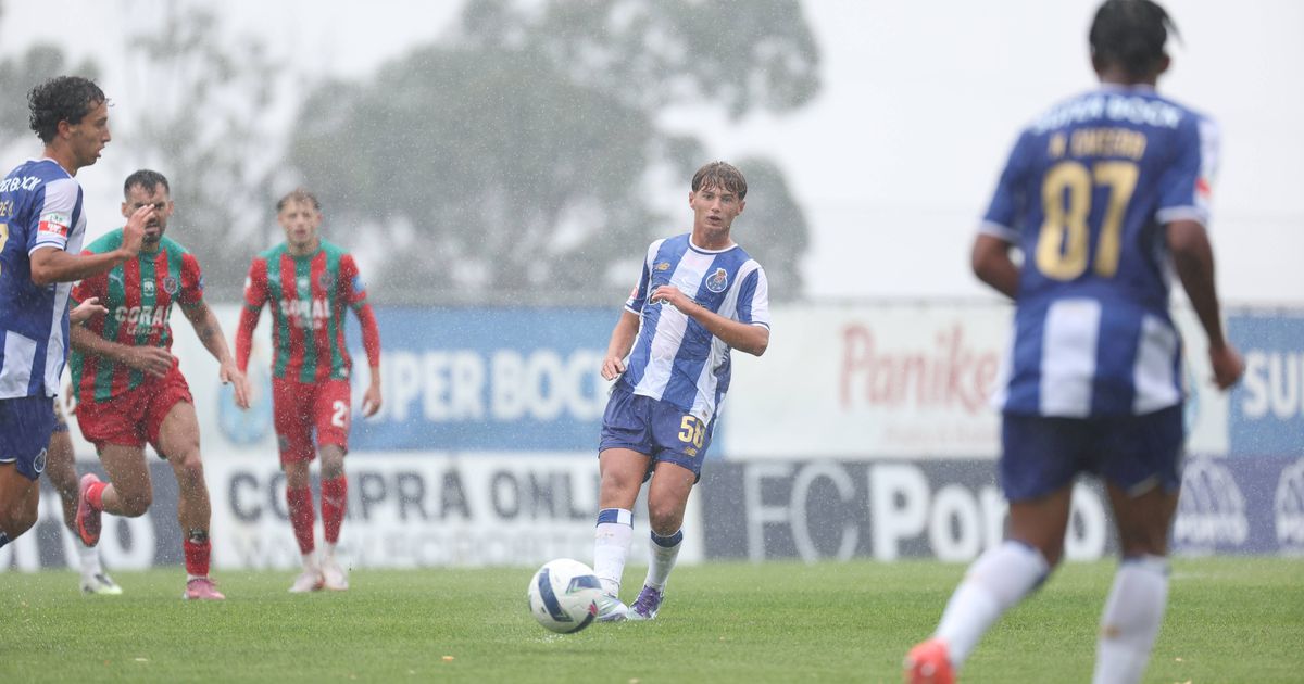FC Porto: médio de 18 anos foi direto do clássico para... Lisboa