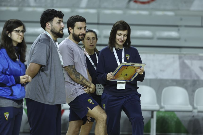 Maria Martins, à direita - Foto: FPF