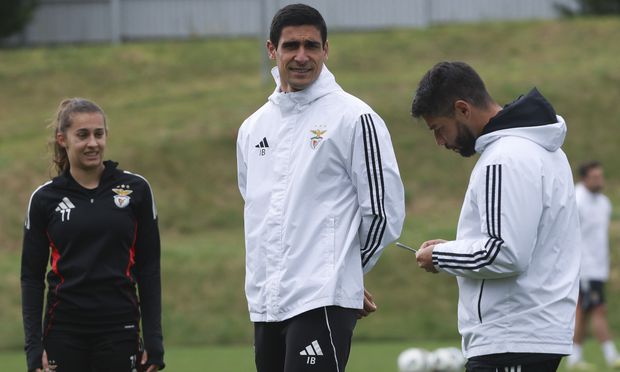 Ivan Baptista, treinador de futebol feminino do Benfica - Foto: SL Benfica