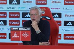 Mourinho: «Devo ter quase recorde mundial de expulsões enquanto treinador»